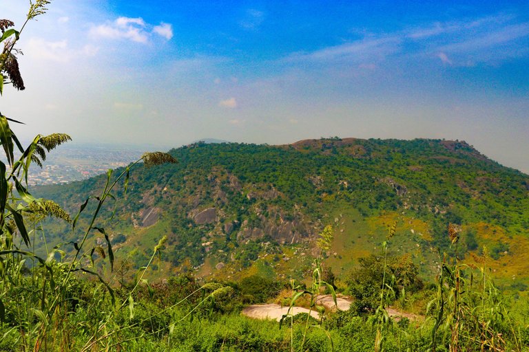 Dawaki Mountain, Dutsen Alhaji