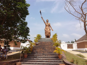 Moremi Statue Of Liberty